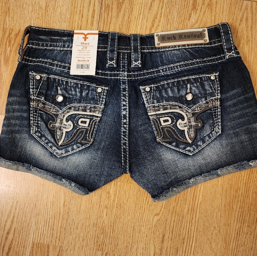 NWT Rock Revival Sundee Shorts